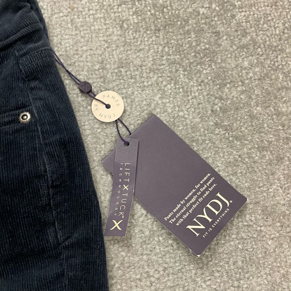 NWT NYDJ Women’s 6 Sheri Slim Corduroy stretch Lift Tuck Technology Navy New - Picture 7 of 8